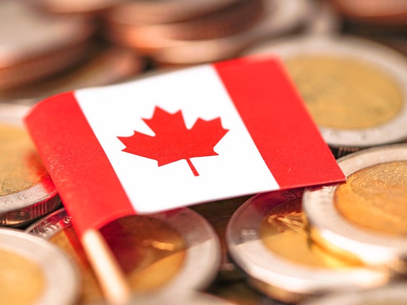 Nowe kanadyjskie zezwolenie na pracę zwiększa średnie wynagrodzenie od 2 kwietnia
